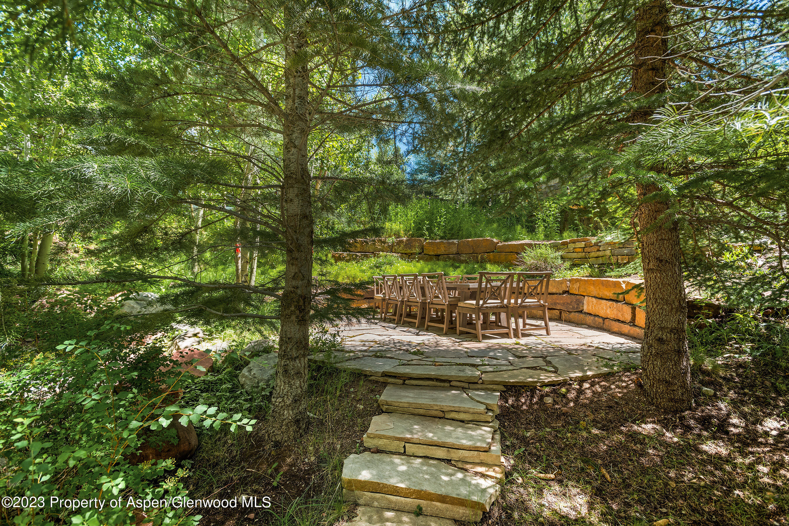 83 Exhibition Lane Aspen, CO 81611 - Photo 34 of 47 Outdoor Dining
