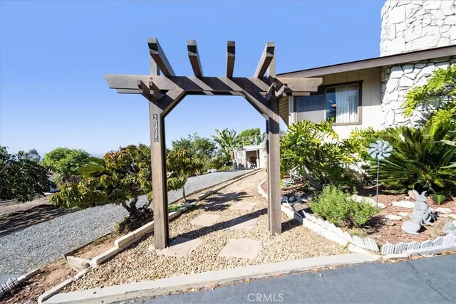 $1,125,000 | 2995 Blackwell Drive, Vista, CA 92084