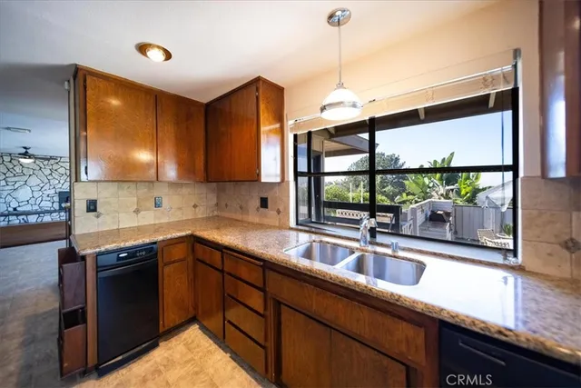 $1,125,000 | 2995 Blackwell Drive, Vista, CA 92084