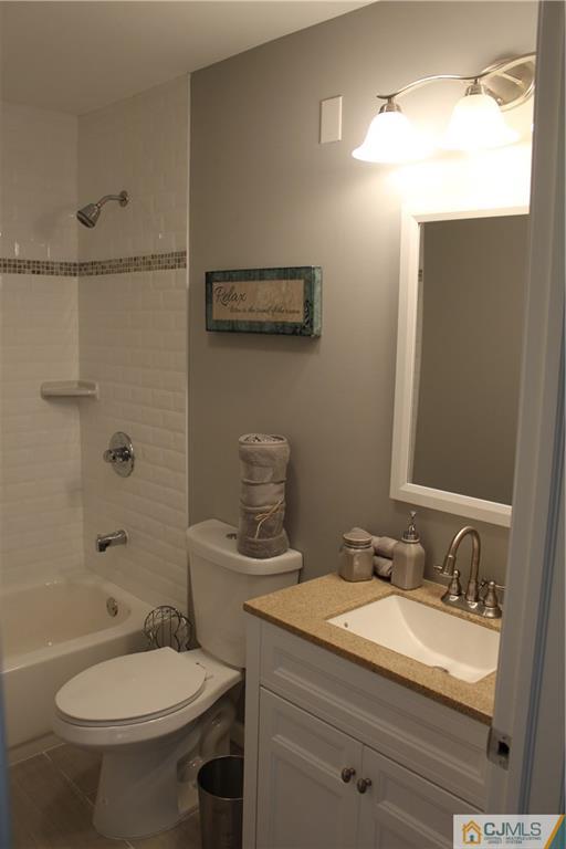 421 Decatur Avenue Middlesex, NJ 08846 - Photo 12 of 25 Gallery Image 12
