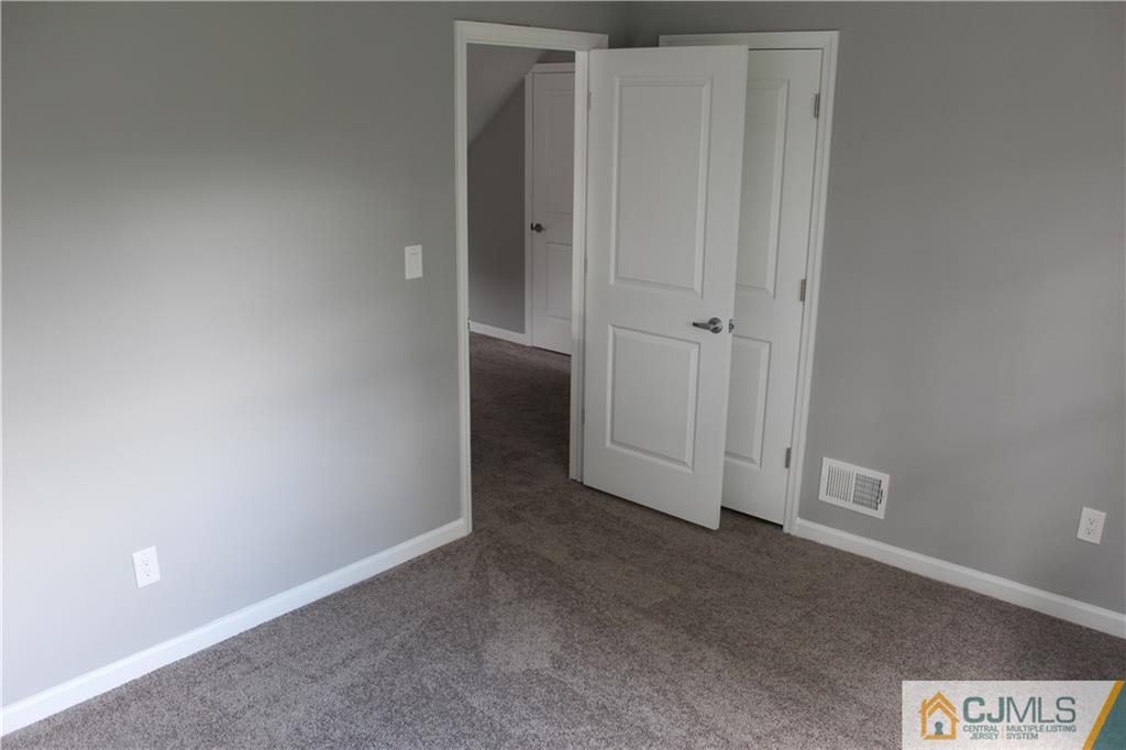 421 Decatur Avenue Middlesex, NJ 08846 - Photo 15 of 25 Gallery Image 15