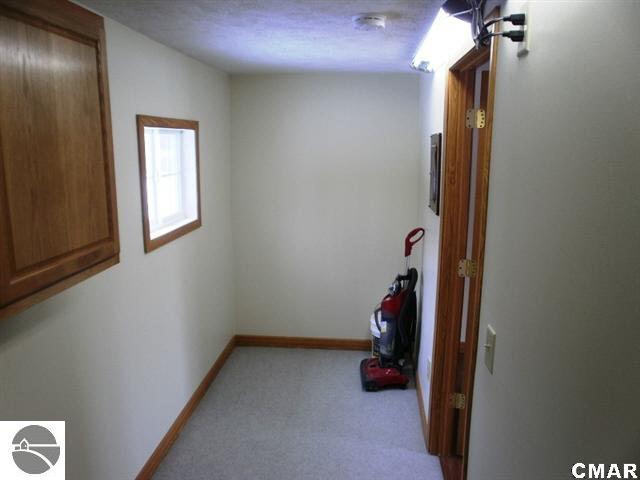 1950 Waterview Way Crystal, MI 48818 - Photo 12 of 18 1770236-11.JPG