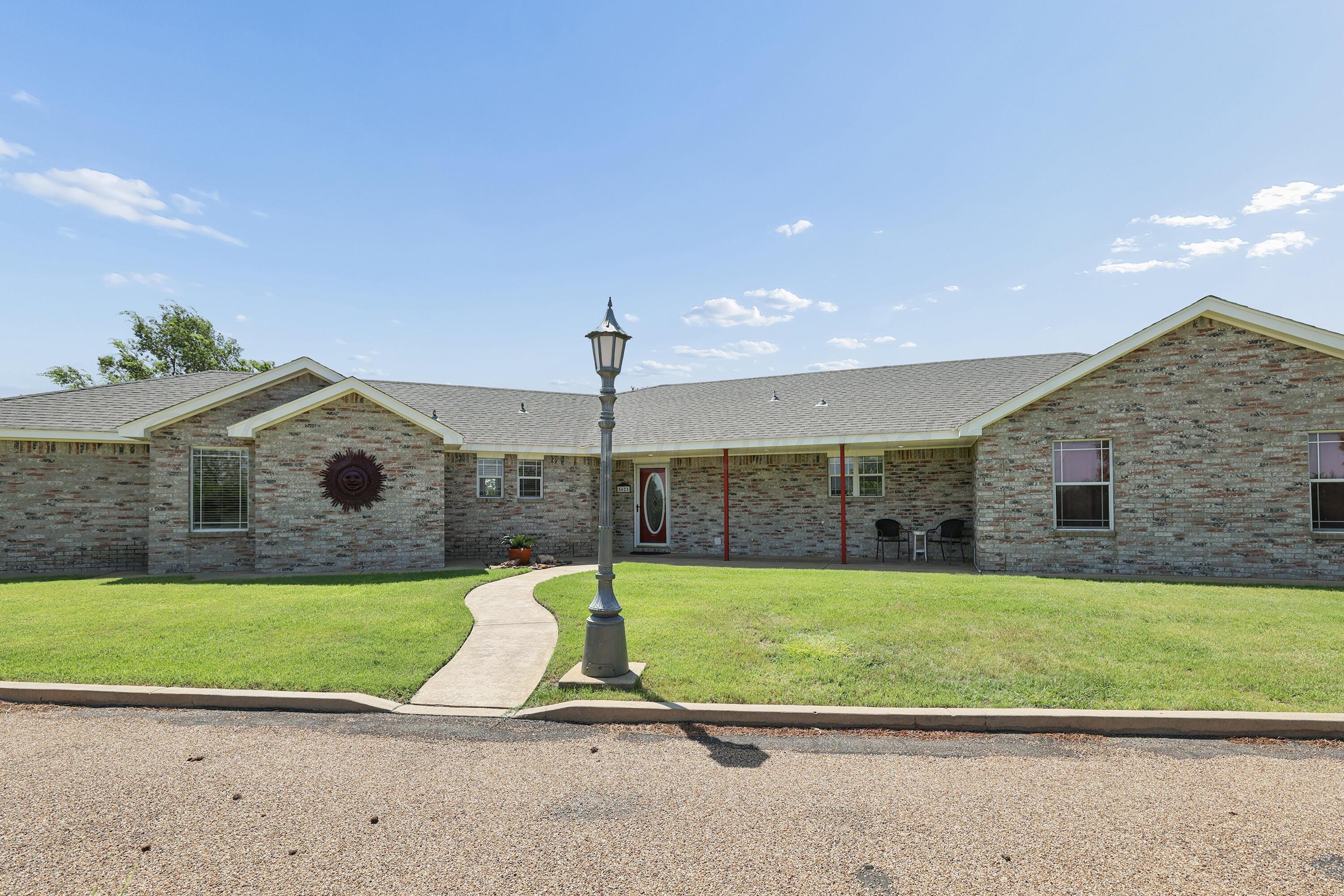 5621 White Fence Road Canyon, TX 79015 - Photo 4 of 56 4-Front