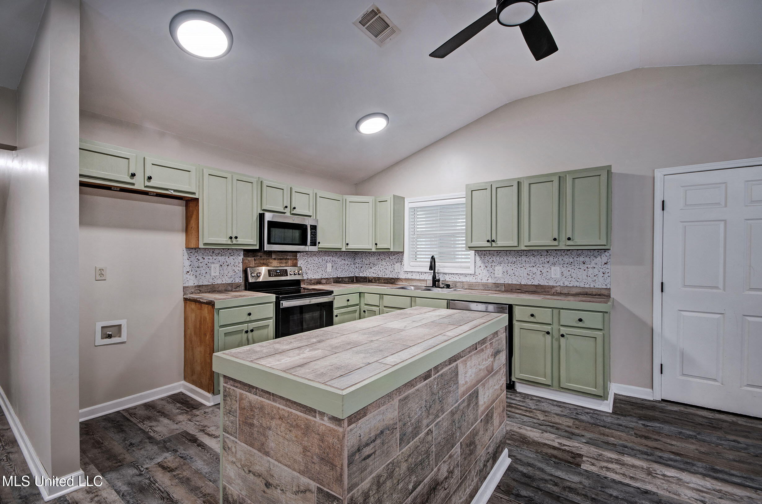 1731 White Road Florence, MS 39073 - Photo 10 of 20 File043_4_5