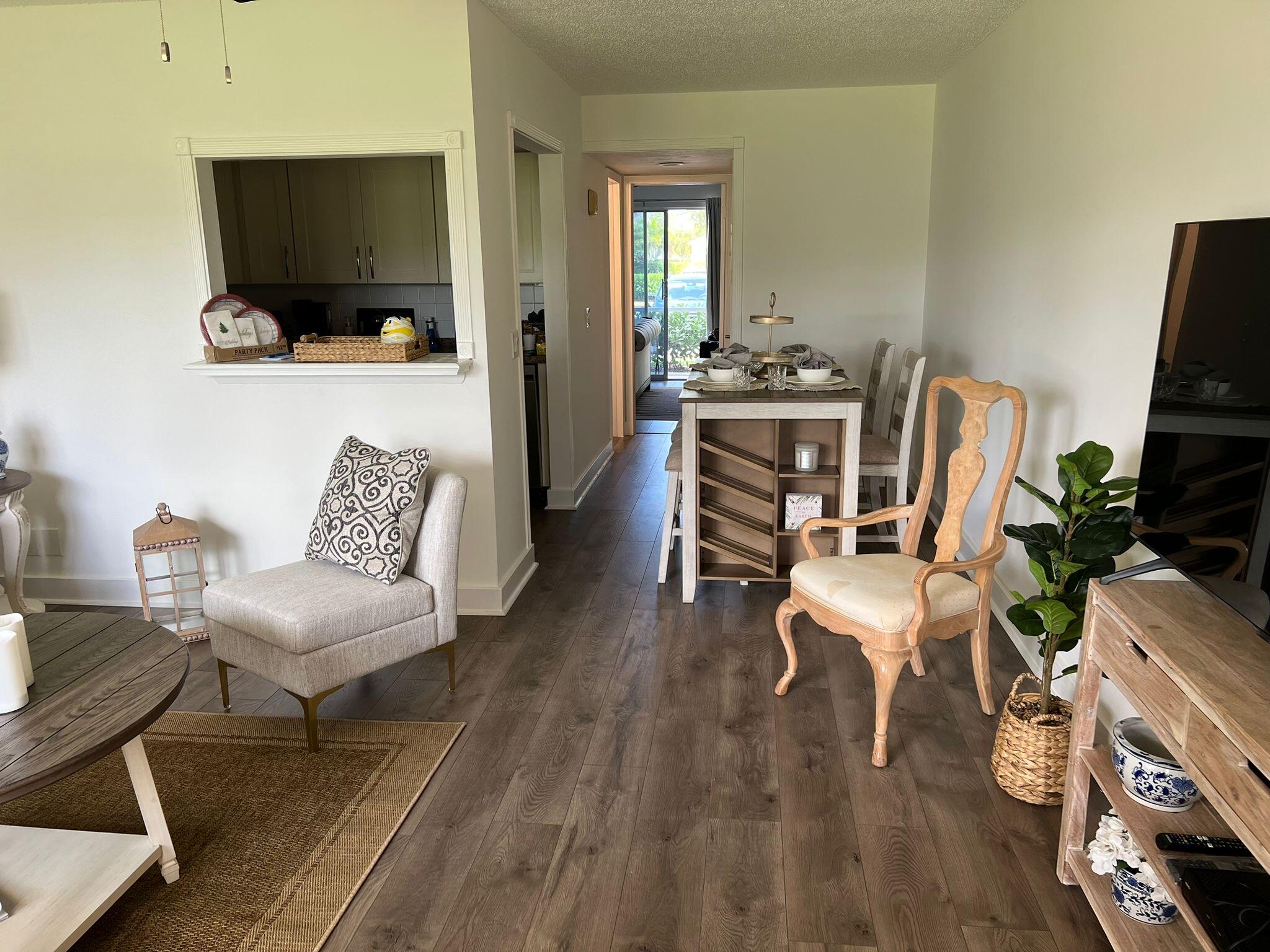 Undisclosed Address Boca Raton, FL 33434 - Photo 3 of 13 living&dinning