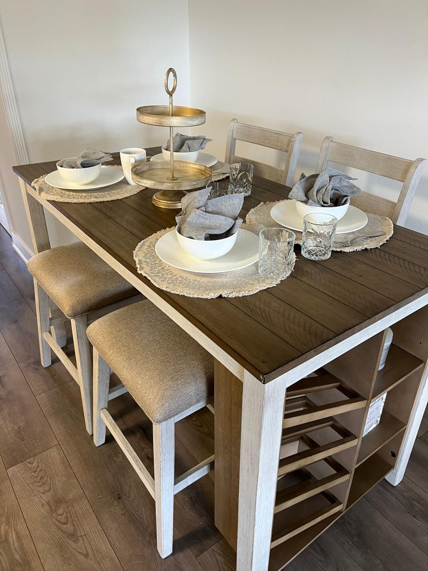 Undisclosed Address Boca Raton, FL 33434 - Photo 6 of 13 dinning