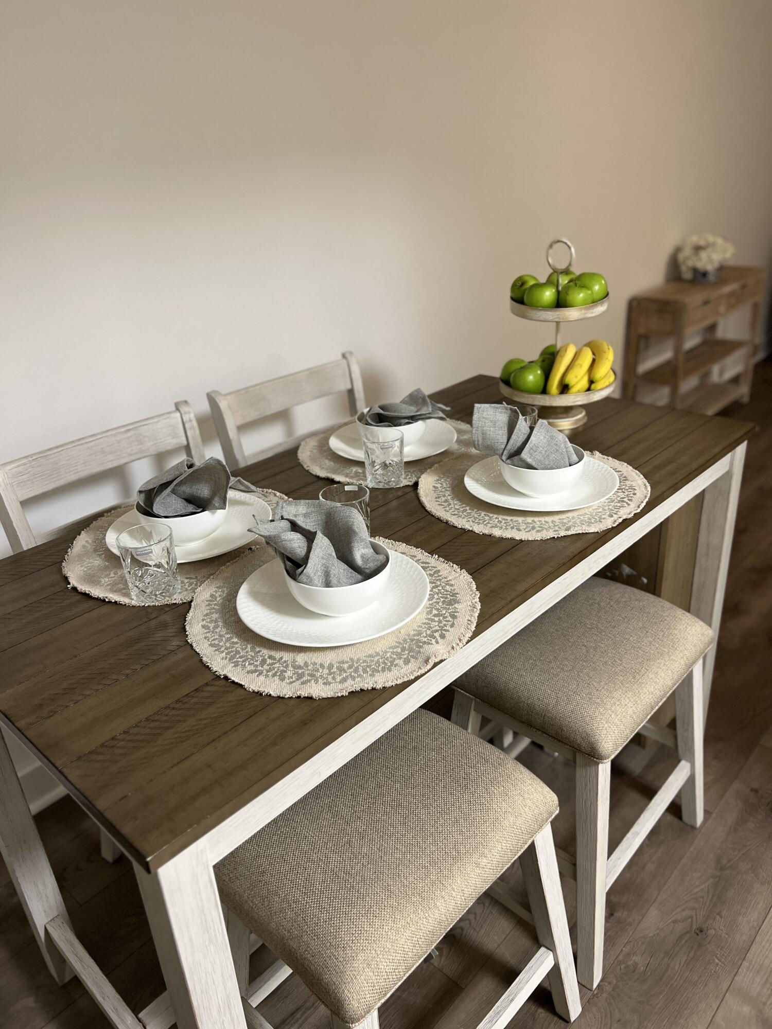 Undisclosed Address Boca Raton, FL 33434 - Photo 7 of 13 dinning