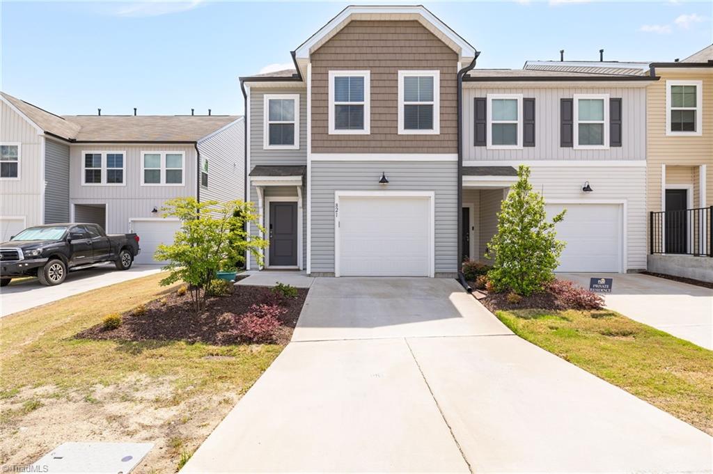 821 Falls Grove Trail High Point, NC 27265 - Photo 2 of 32