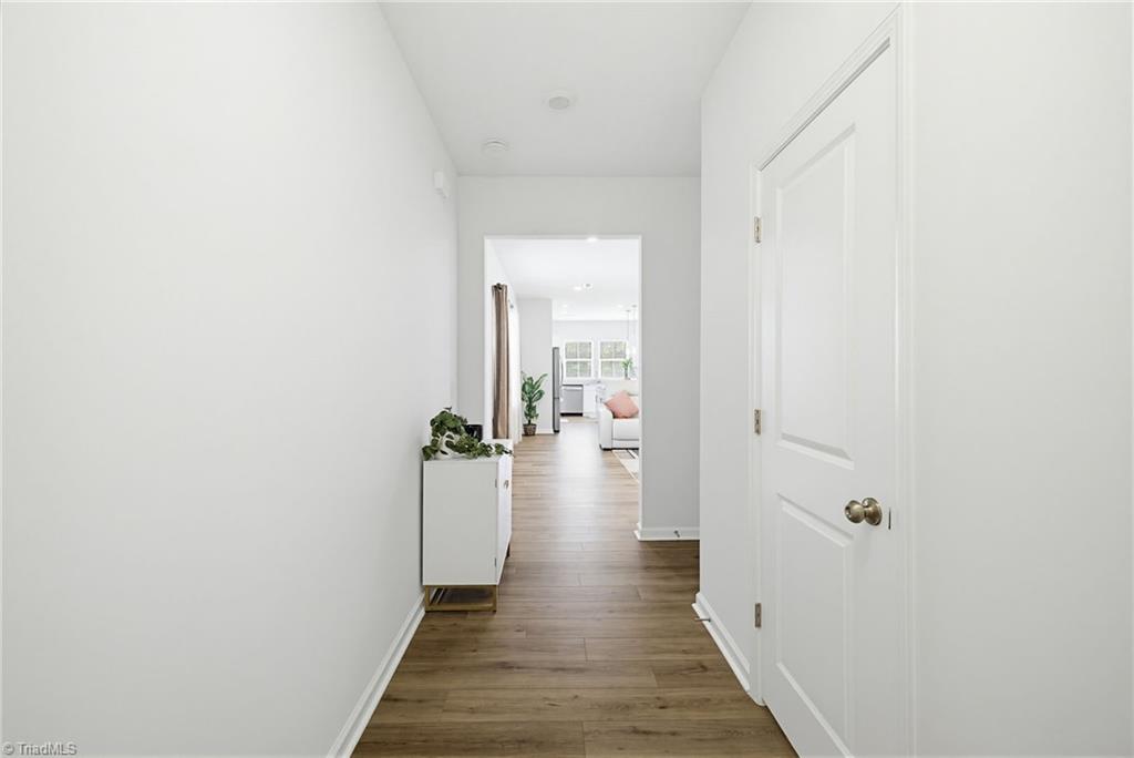 821 Falls Grove Trail High Point, NC 27265 - Photo 5 of 32