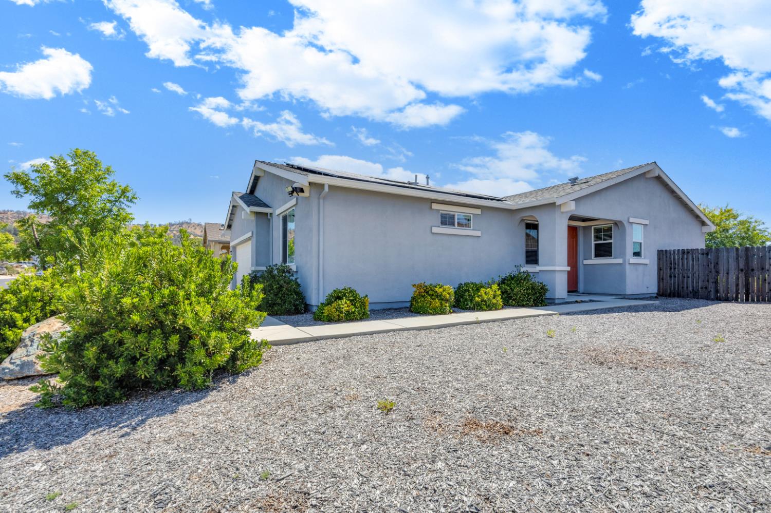 123 Raccoon Hollow Loop Copperopolis, CA 95228 - Photo 5 of 70
