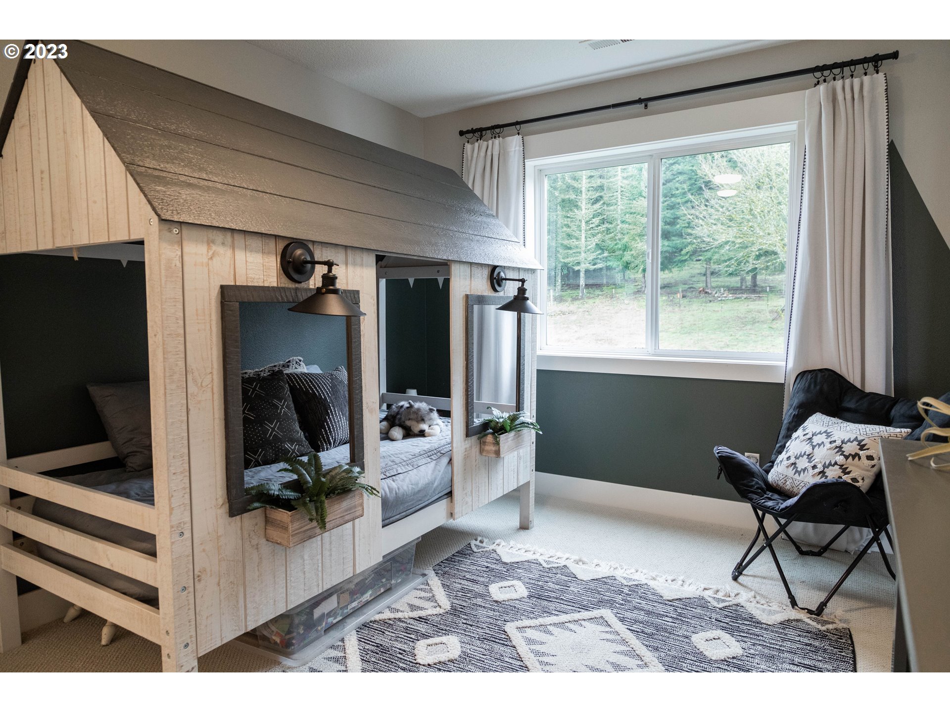 23250 Southwest Wunderli Canyon Road Sherwood, OR 97140 - Photo 33 of 48 Bedroom