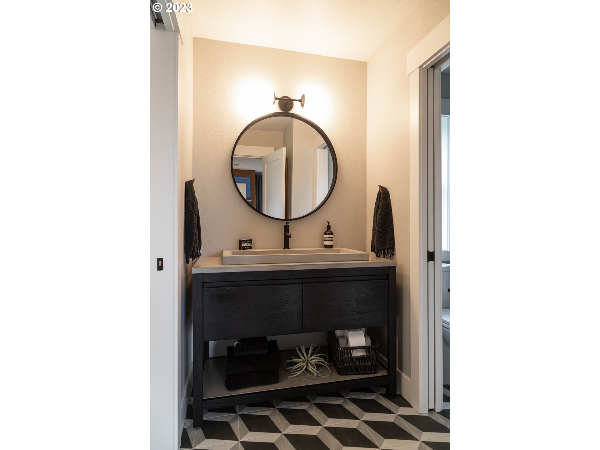 23250 Southwest Wunderli Canyon Road Sherwood, OR 97140 - Photo 35 of 48 Bathroom, Attached