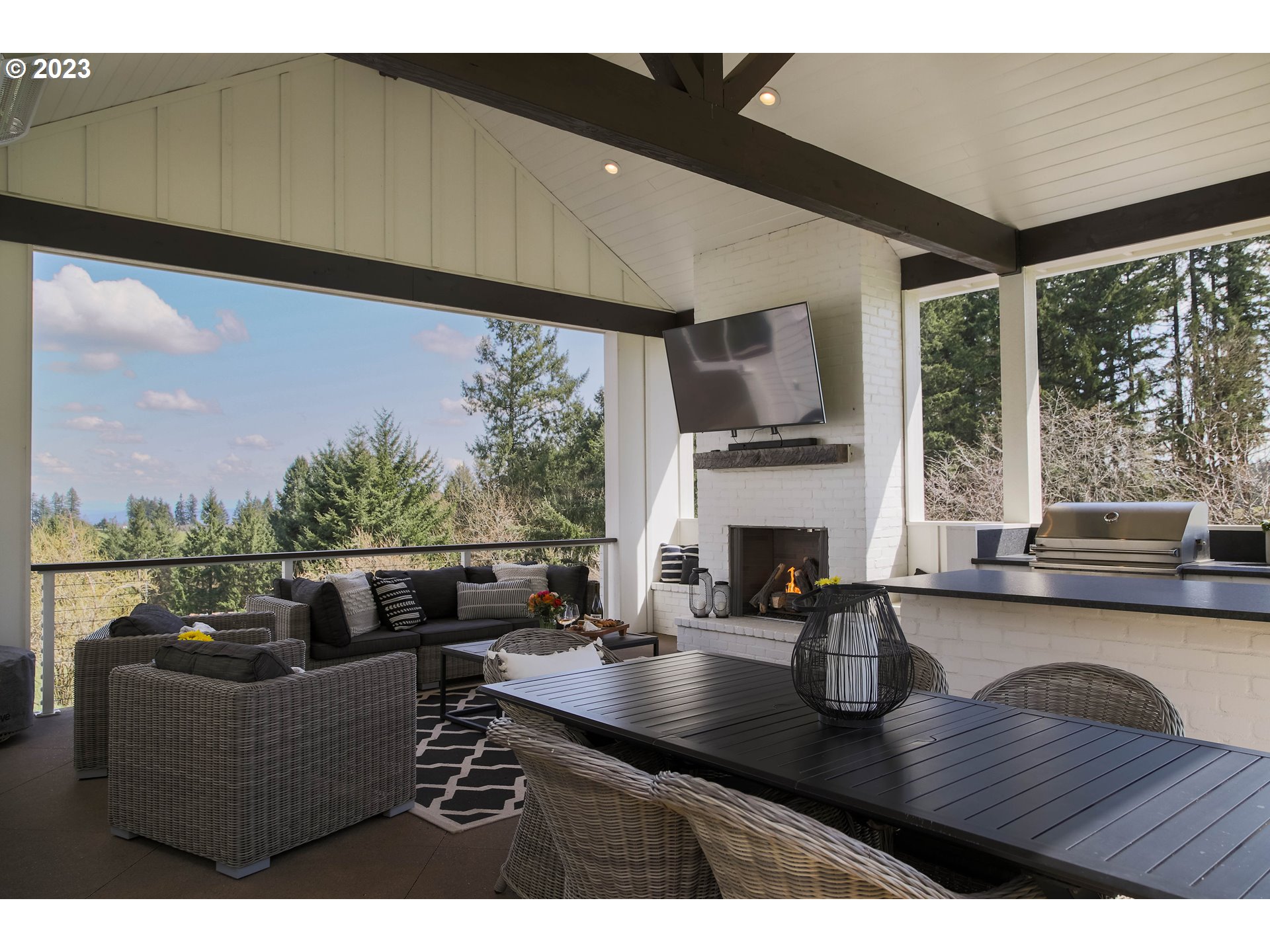 23250 Southwest Wunderli Canyon Road Sherwood, OR 97140 - Photo 41 of 48 Patio