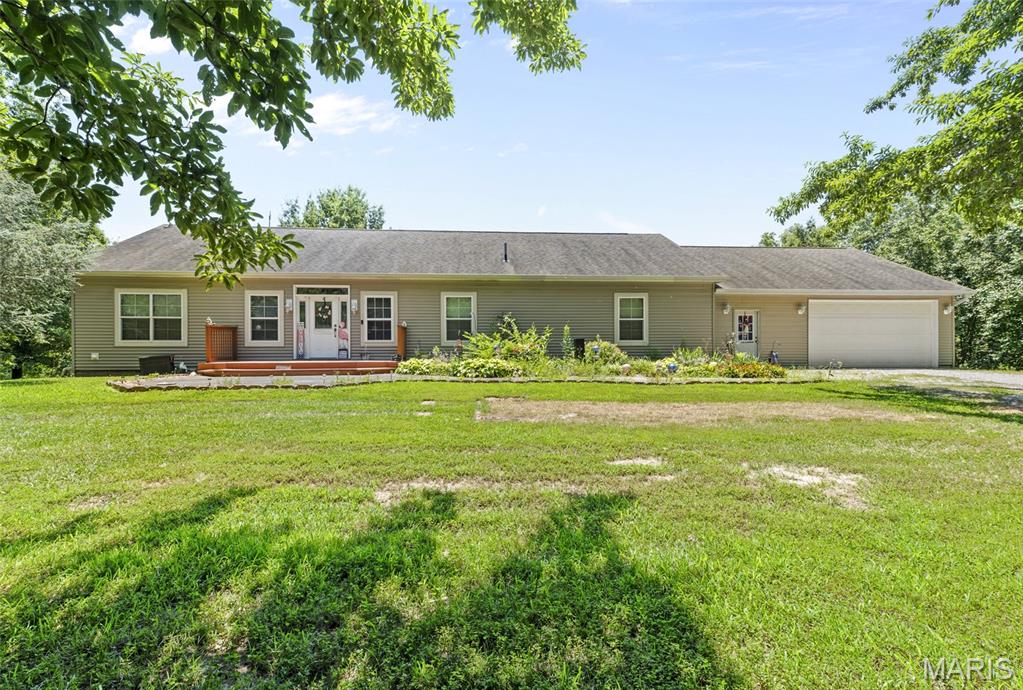 6844 Quercus Grove Road Edwardsville, IL 62025 - Photo 1 of 60