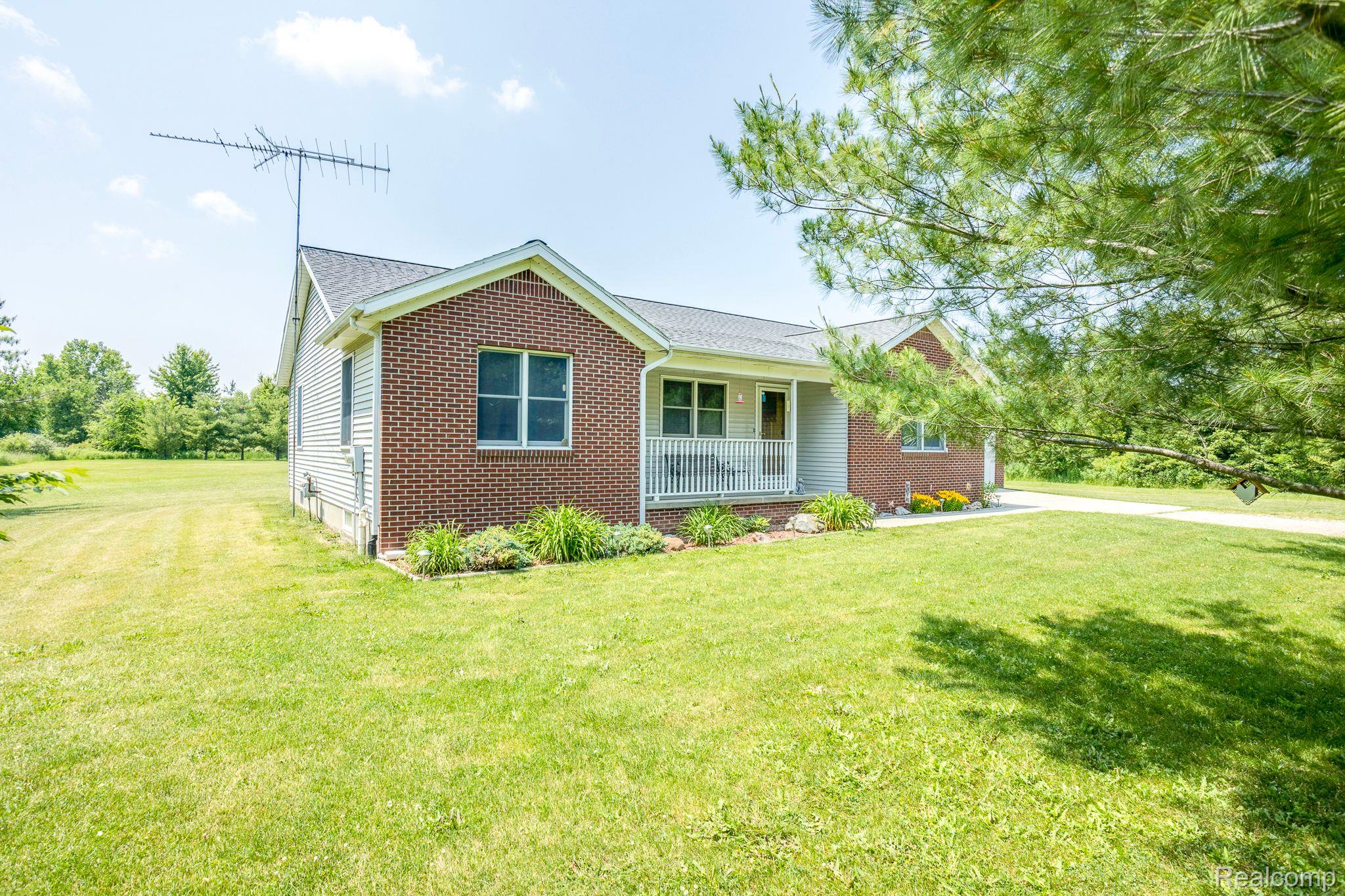 2835 Wales Center Road Goodells, MI 48027 - Photo 35 of 38 Gallery Image 35
