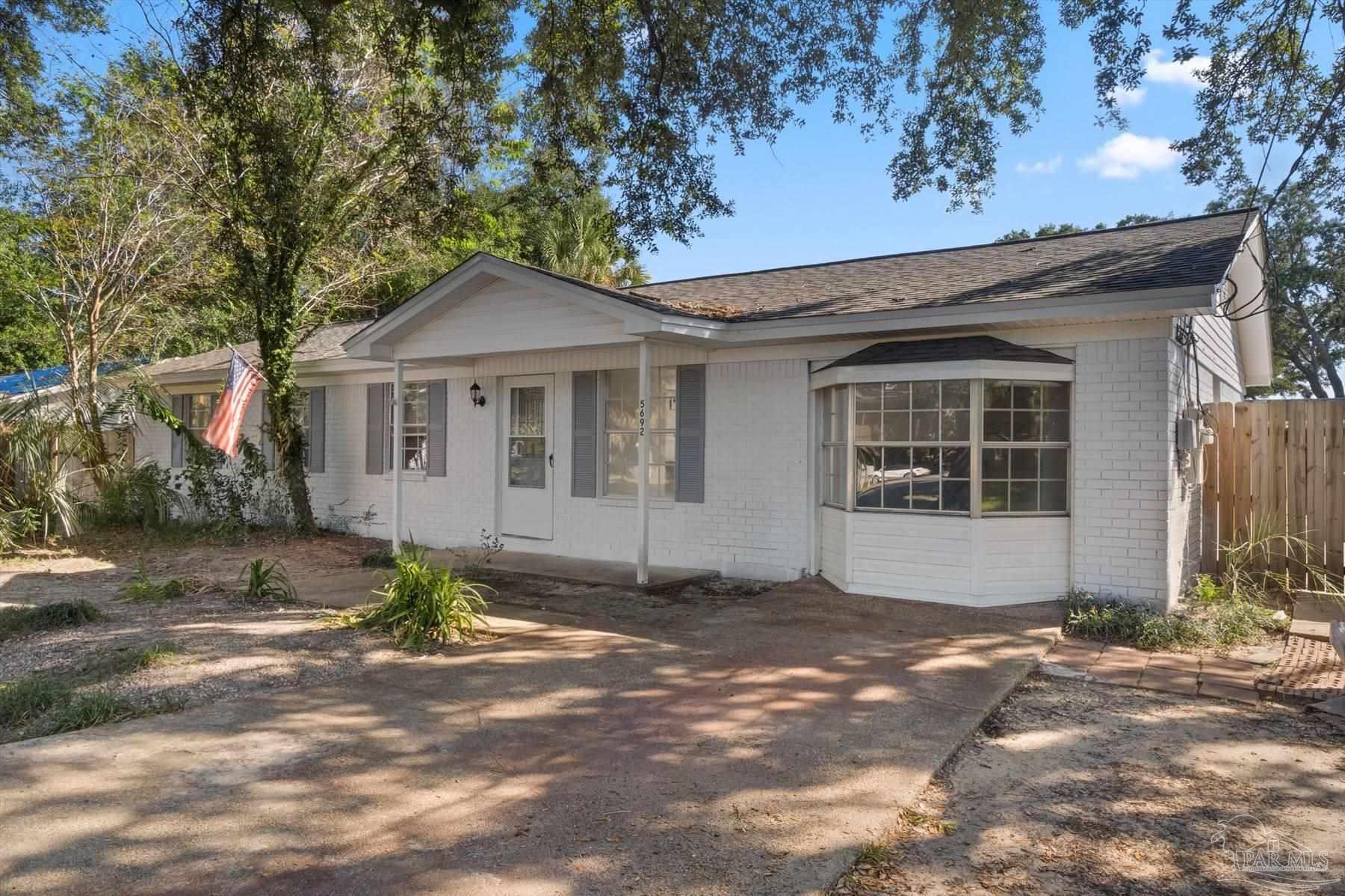 5692 Muldoon Road Pensacola, FL 32526 - Photo 1 of 40 Gallery Image 1