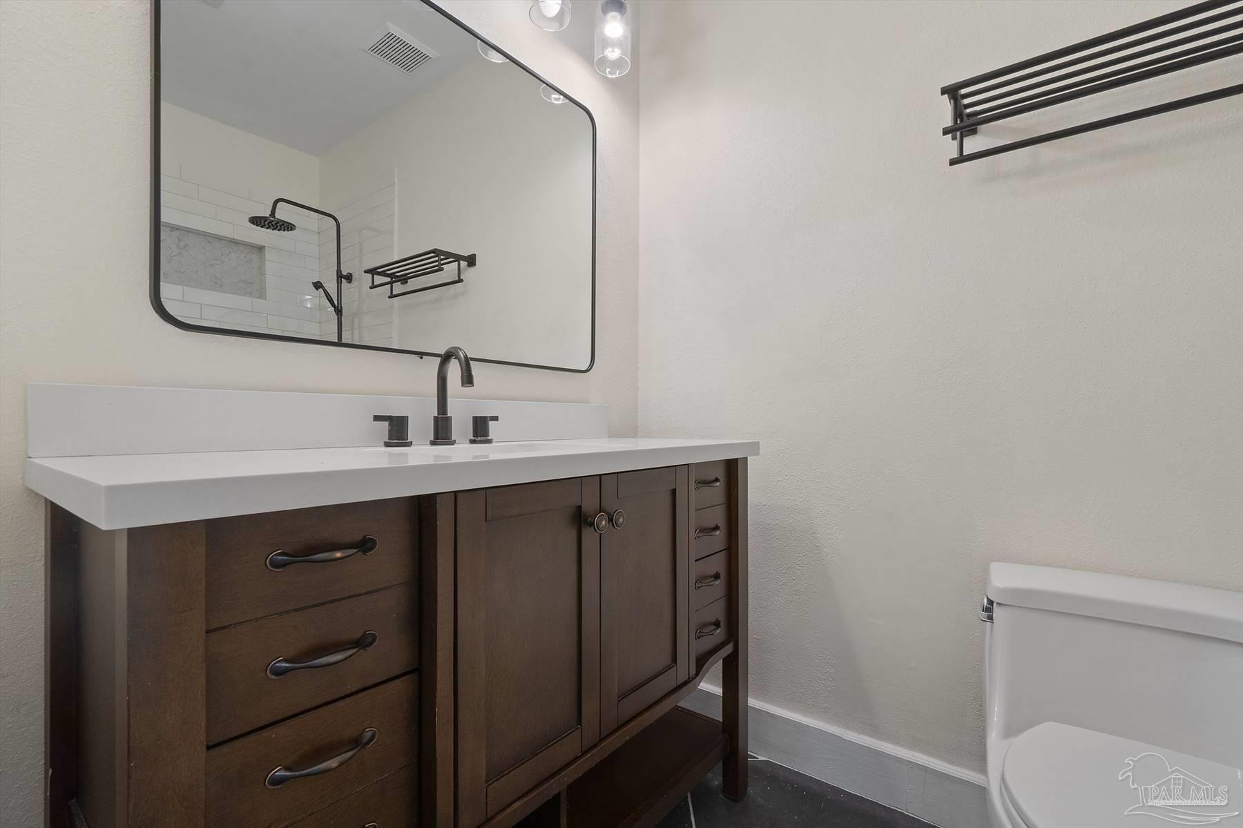 5692 Muldoon Road Pensacola, FL 32526 - Photo 23 of 40 Gallery Image 23