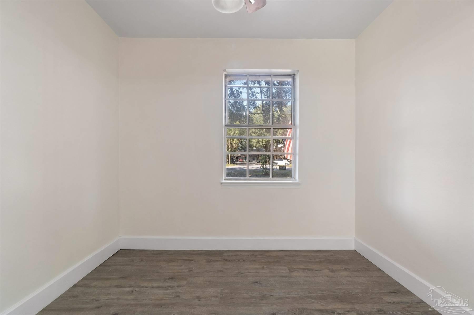 5692 Muldoon Road Pensacola, FL 32526 - Photo 24 of 40 Gallery Image 24