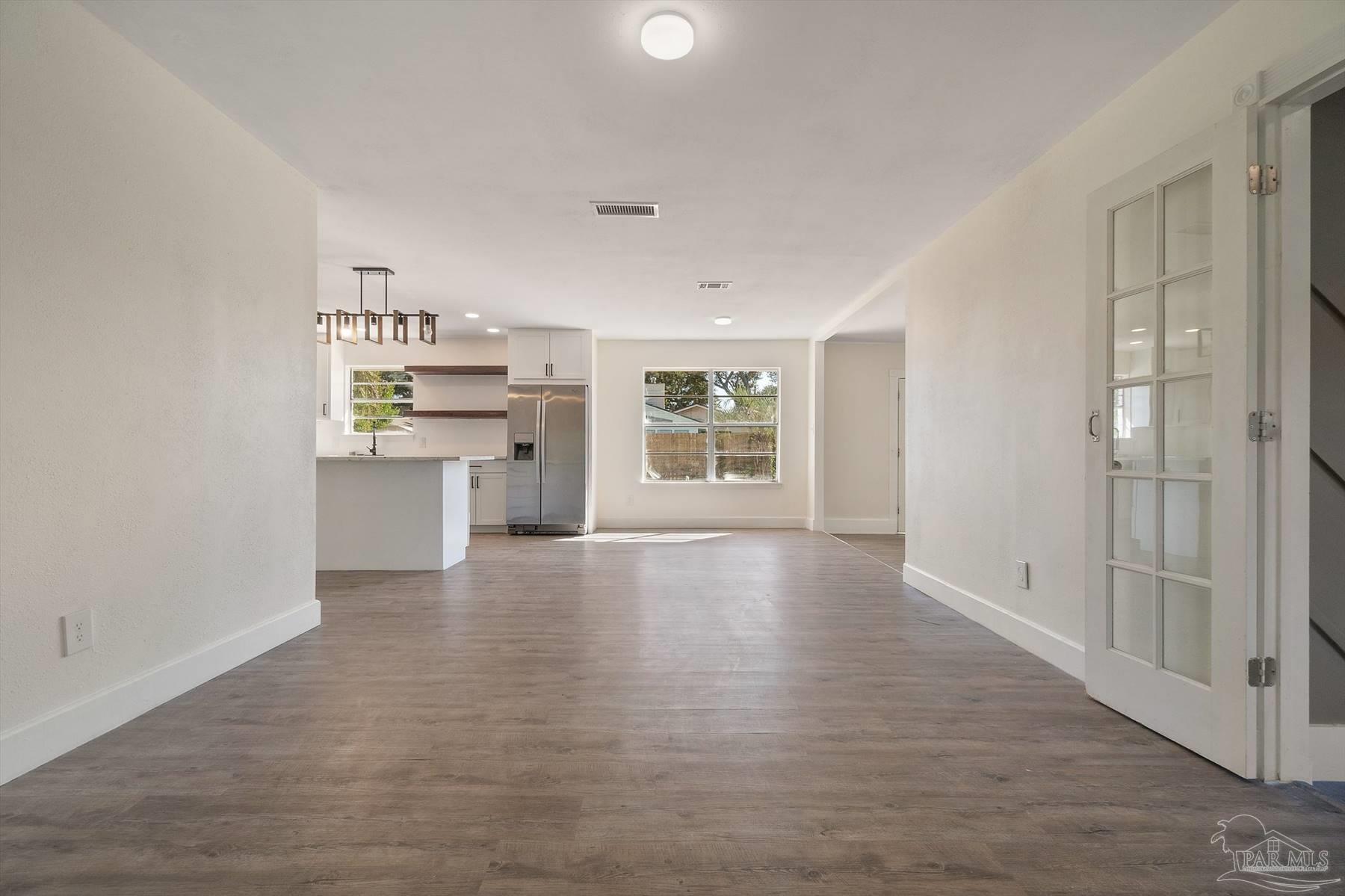 5692 Muldoon Road Pensacola, FL 32526 - Photo 9 of 40 Gallery Image 9