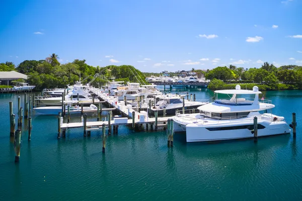 $2,450,000 | 17085 Bay Street, Jupiter, FL 33477