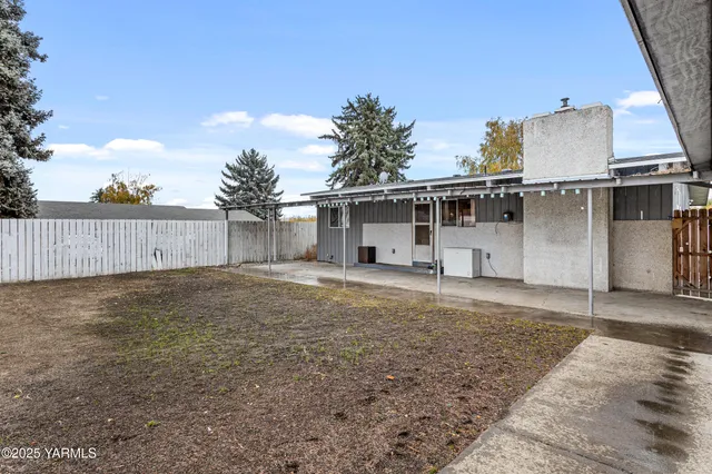 $315,000 | 31 Link Road, Naches, WA 98937