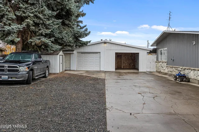 $315,000 | 31 Link Road, Naches, WA 98937