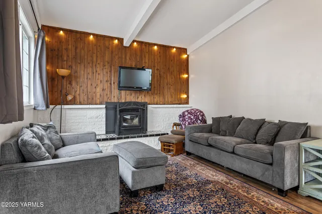 $315,000 | 31 Link Road, Naches, WA 98937