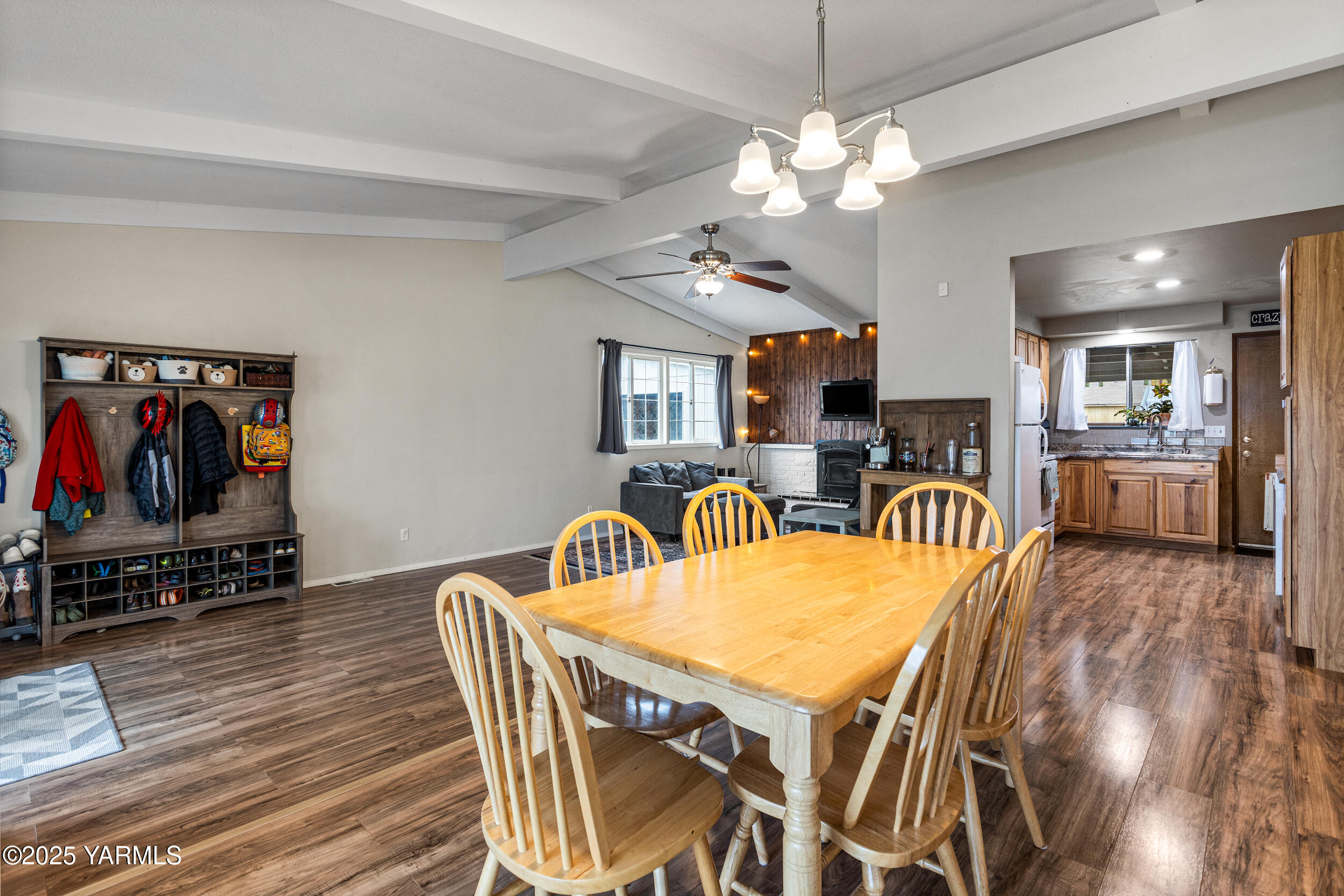 31 Link Road Naches, WA 98937 - Photo 9 of 35 a view of a dining room with furniture and wooden floor