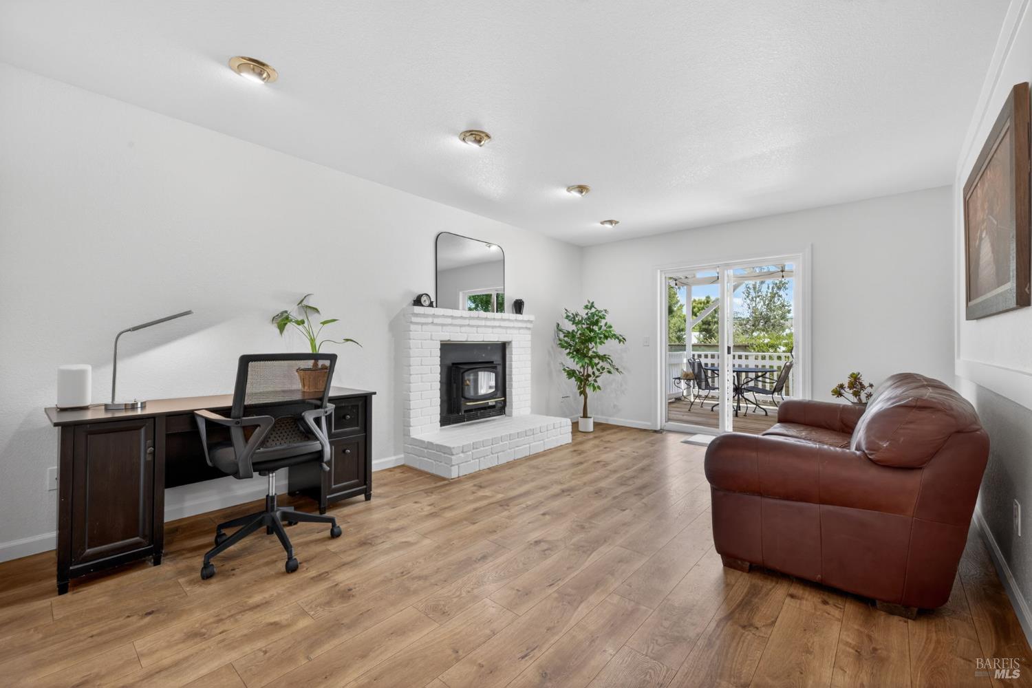 3532 Banyan Street Santa Rosa, CA 95403 - Photo 8 of 56