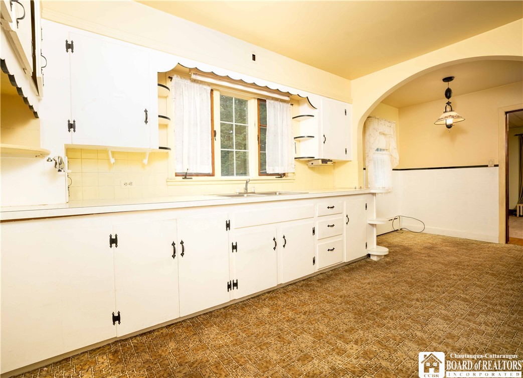 17 Lodi Street Hanover, NY 14062 - Photo 12 of 33 Kitchen main