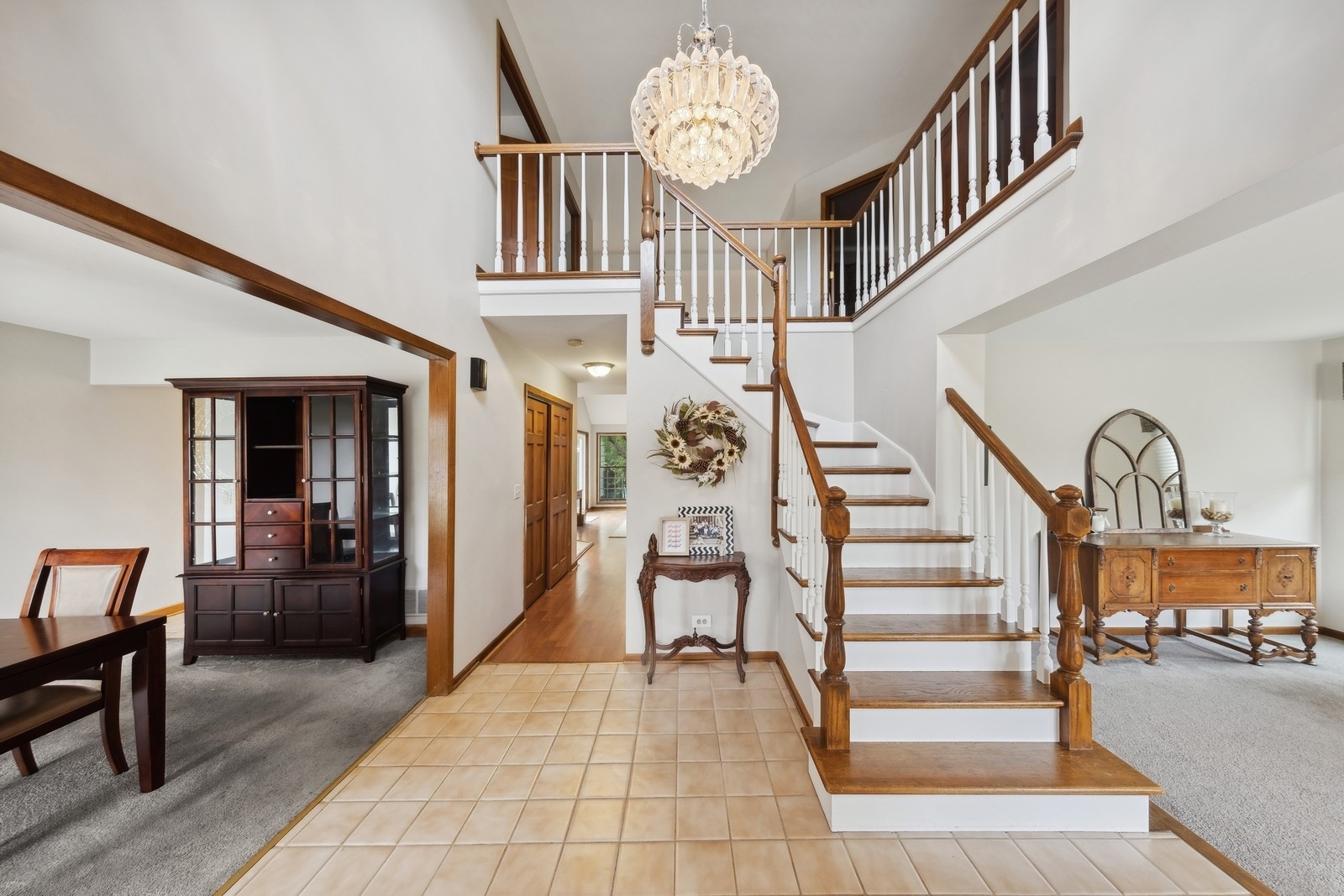 1531 Pinehurst Drive Darien, IL 60561 - Photo 3 of 38 a view of entryway livingroom and hall way with wooden floor