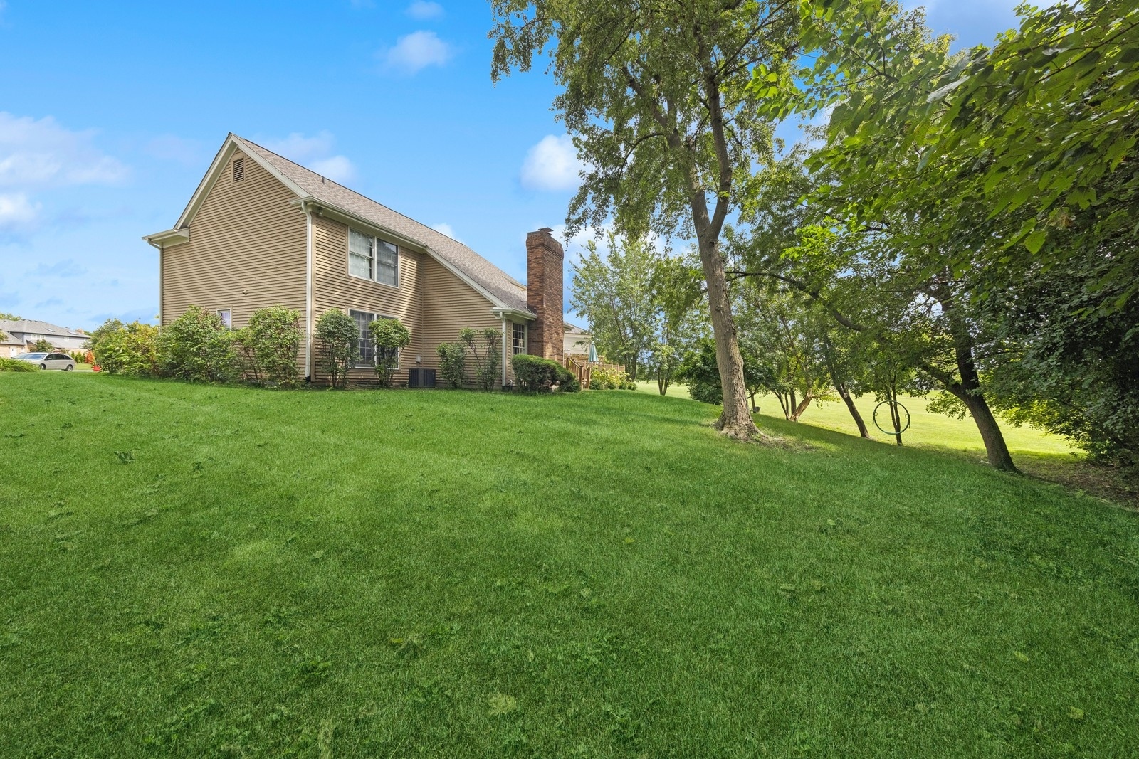 1531 Pinehurst Drive Darien, IL 60561 - Photo 33 of 38 a view of a house with a yard
