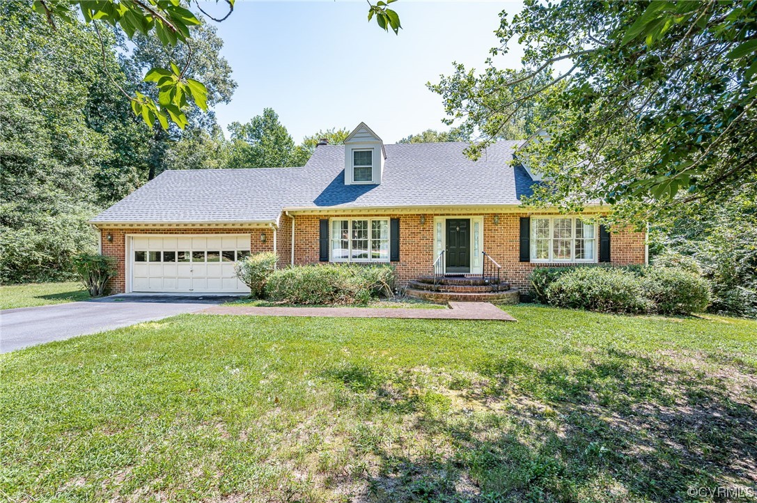8038 Sinclair Road Mechanicsville, VA 23111 - Photo 4 of 46 Gallery Image 4