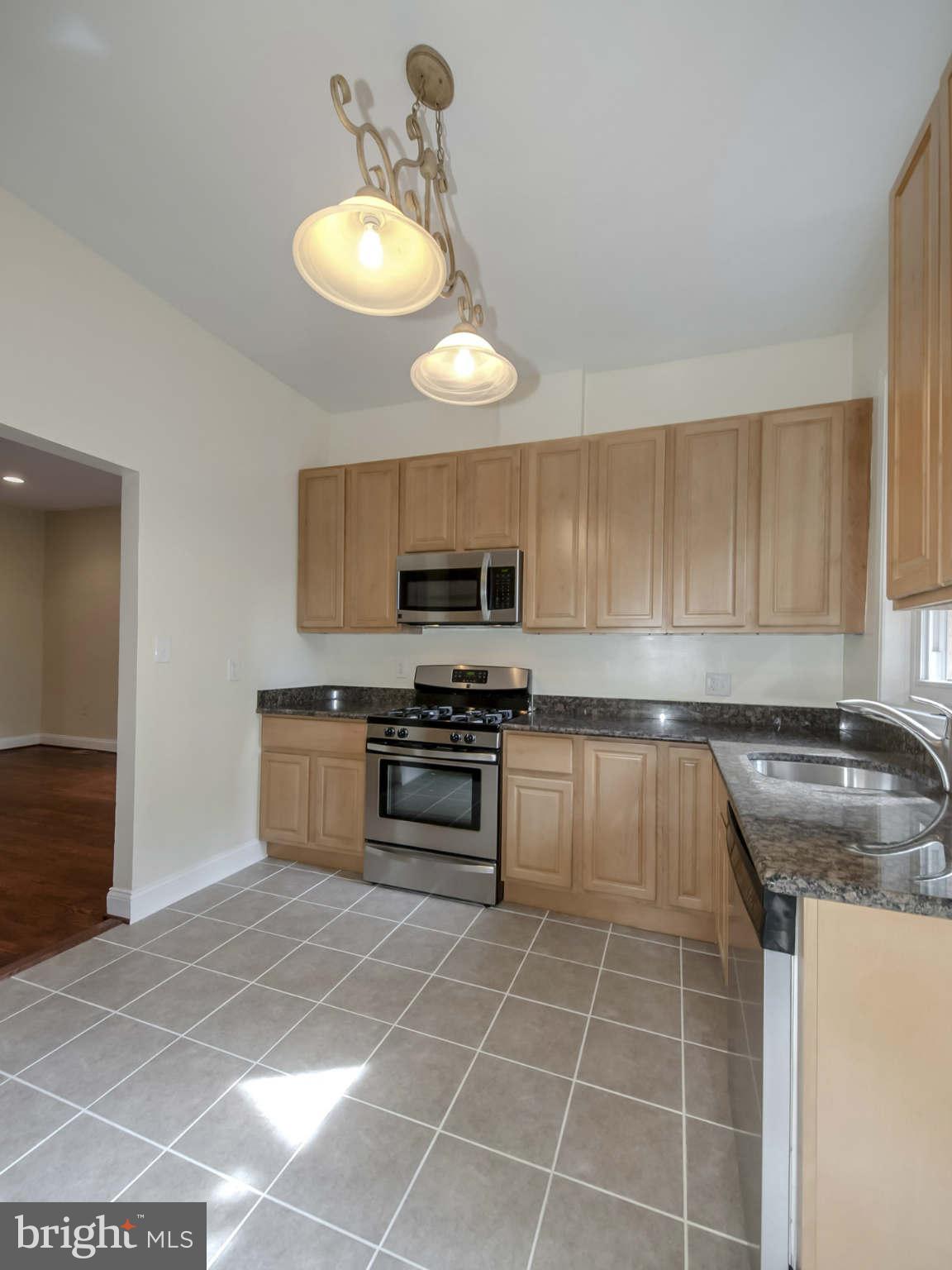 752 Harvard Street Northwest Washington, DC 20001 - Photo 11 of 30 Kitchen