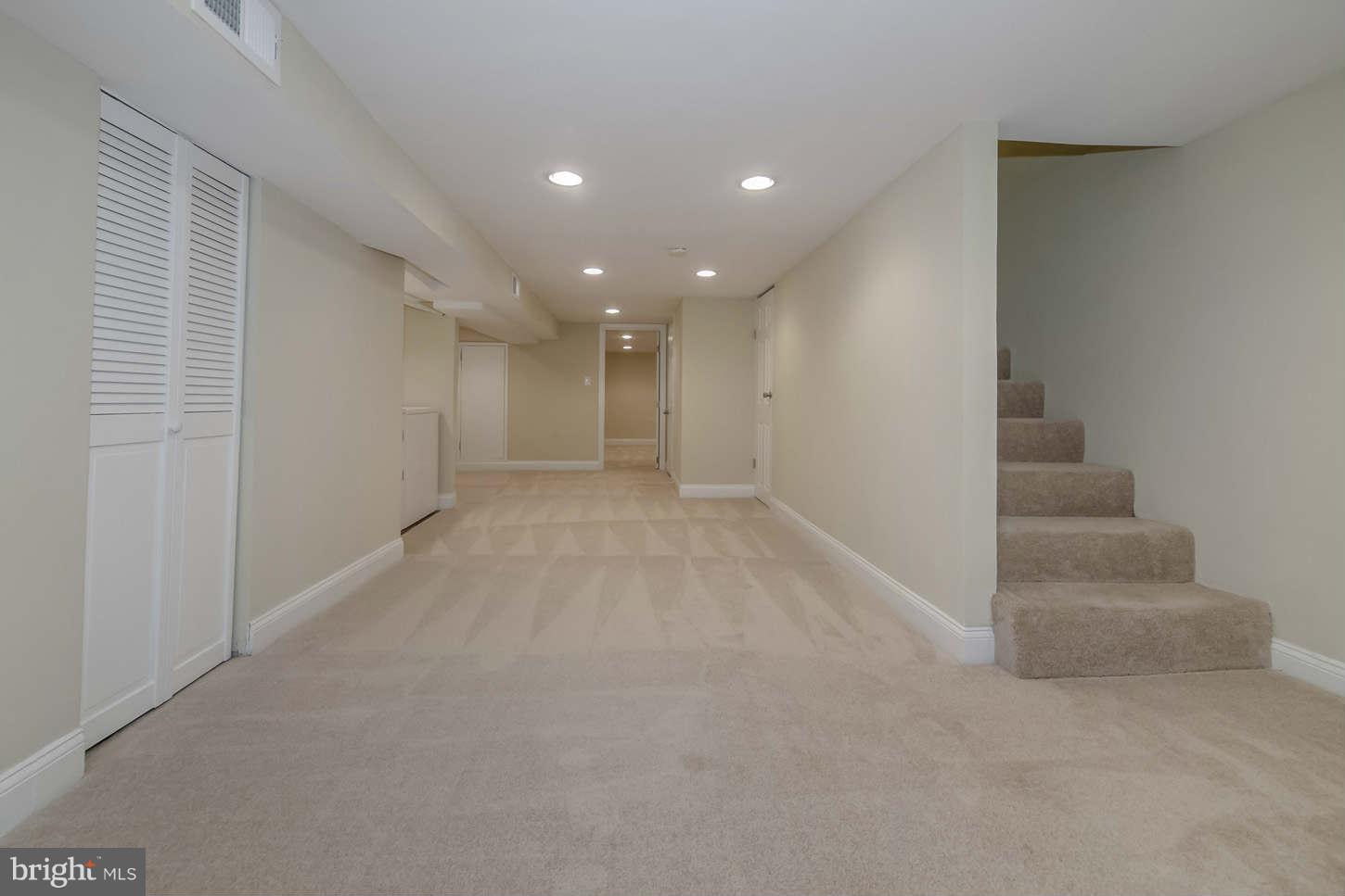 752 Harvard Street Northwest Washington, DC 20001 - Photo 20 of 30 LL wide open space