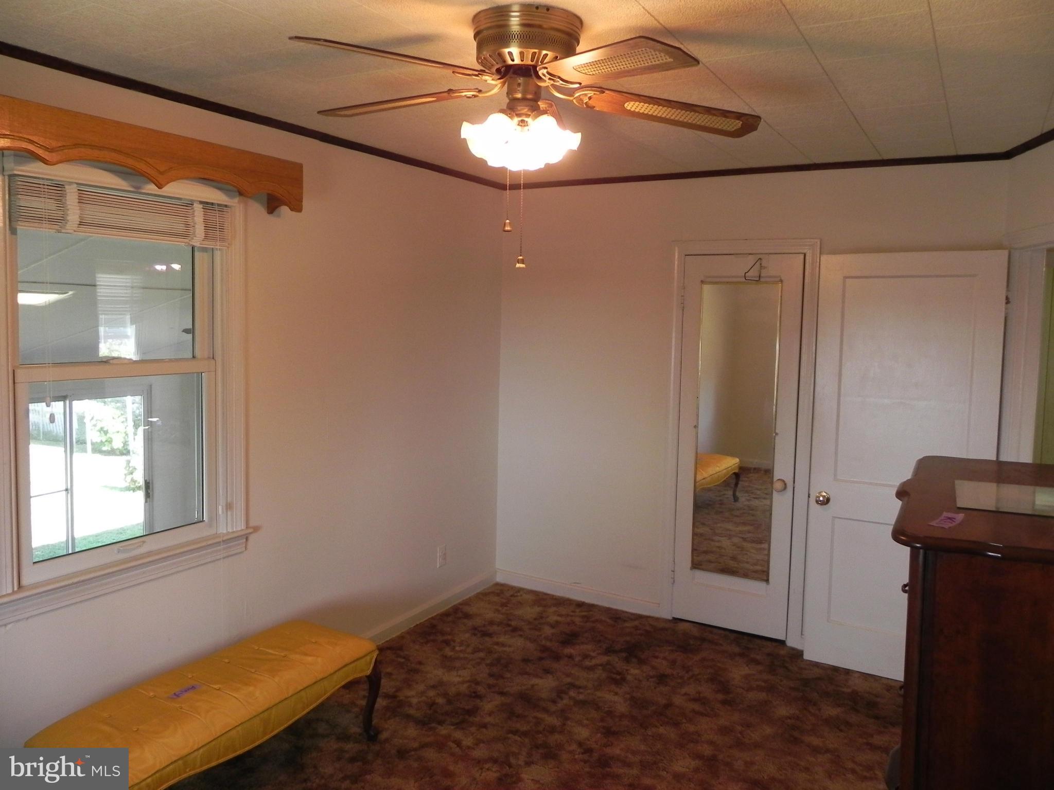 816 Martin Road Baltimore, MD 21221 - Photo 15 of 30 Bedroom (Master)