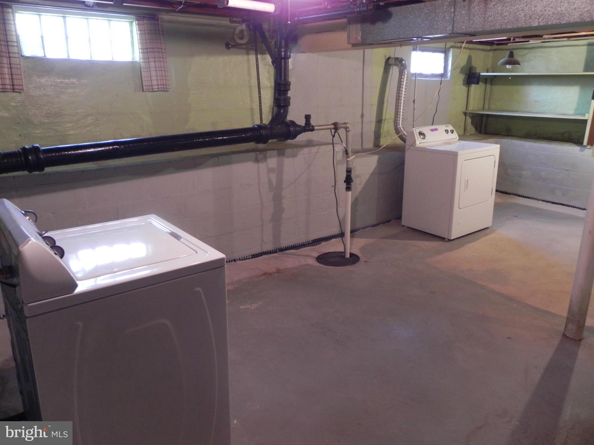 816 Martin Road Baltimore, MD 21221 - Photo 28 of 30 Washer