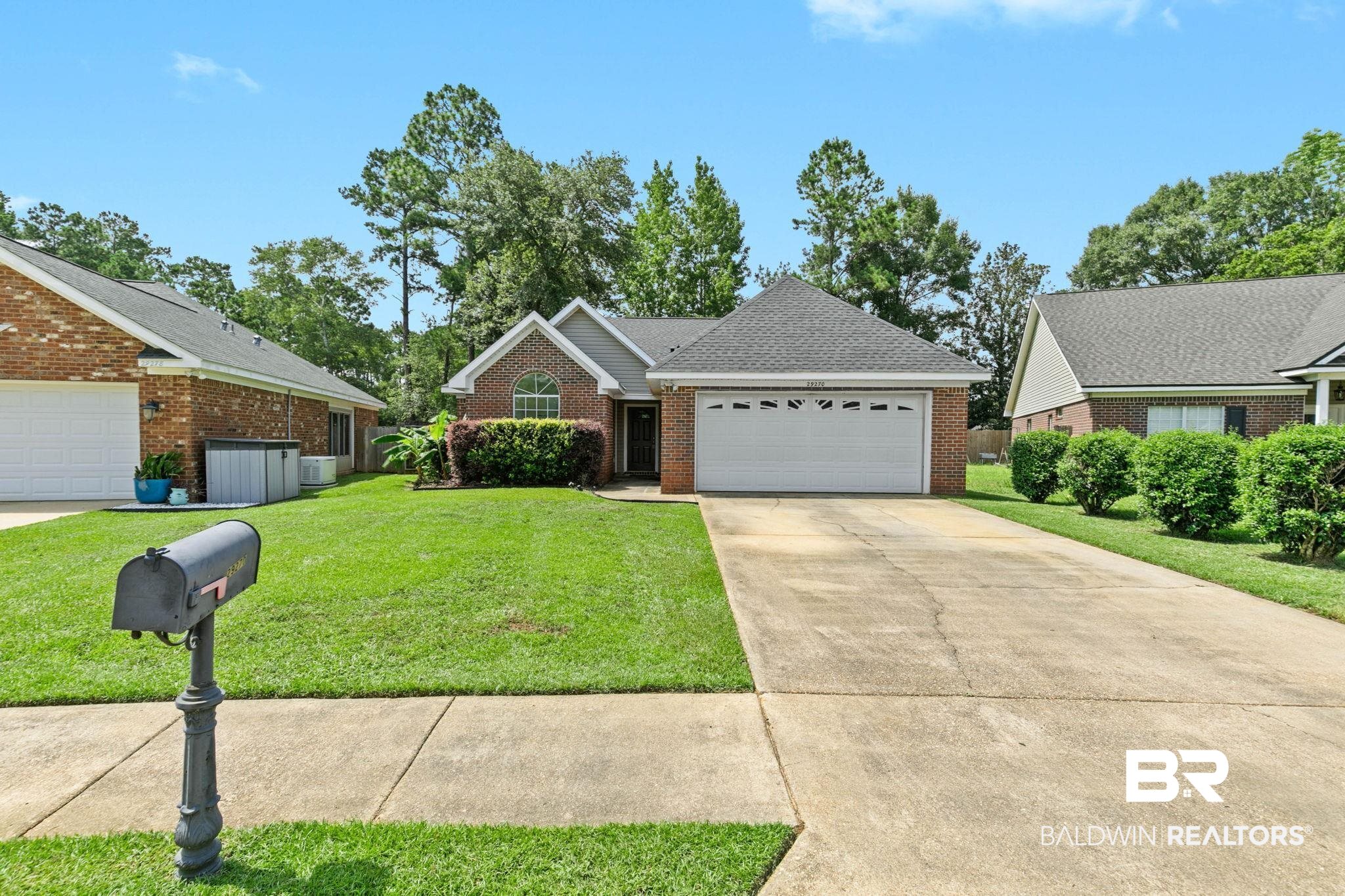 29270 Canterbury Road Daphne, AL 36526 - Photo 2 of 48