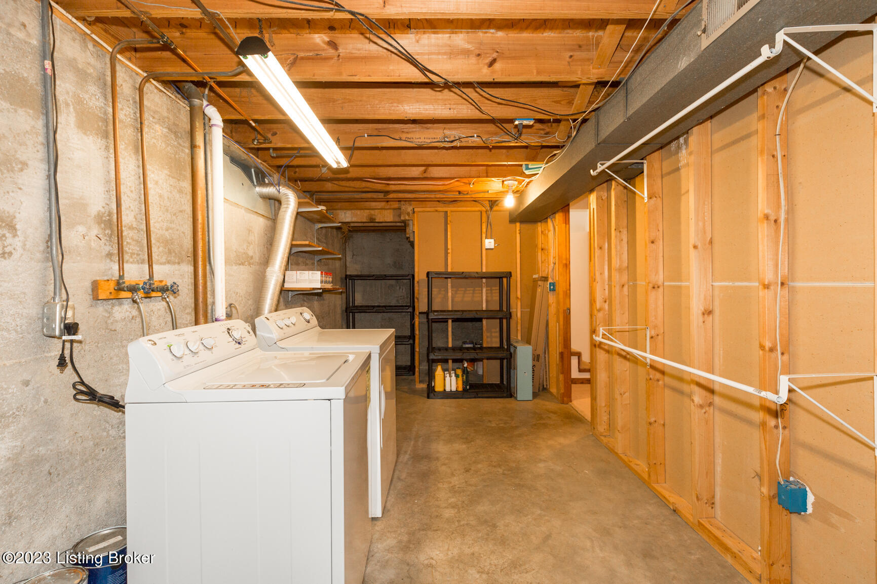 2606 Alps Road Louisville, KY 40216 - Photo 35 of 40 2606 Alps-35