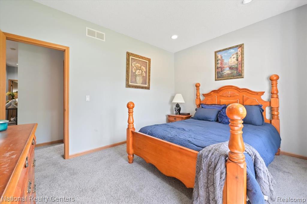 31055 Seneca Lane Novi, MI 48377 - Photo 21 of 36