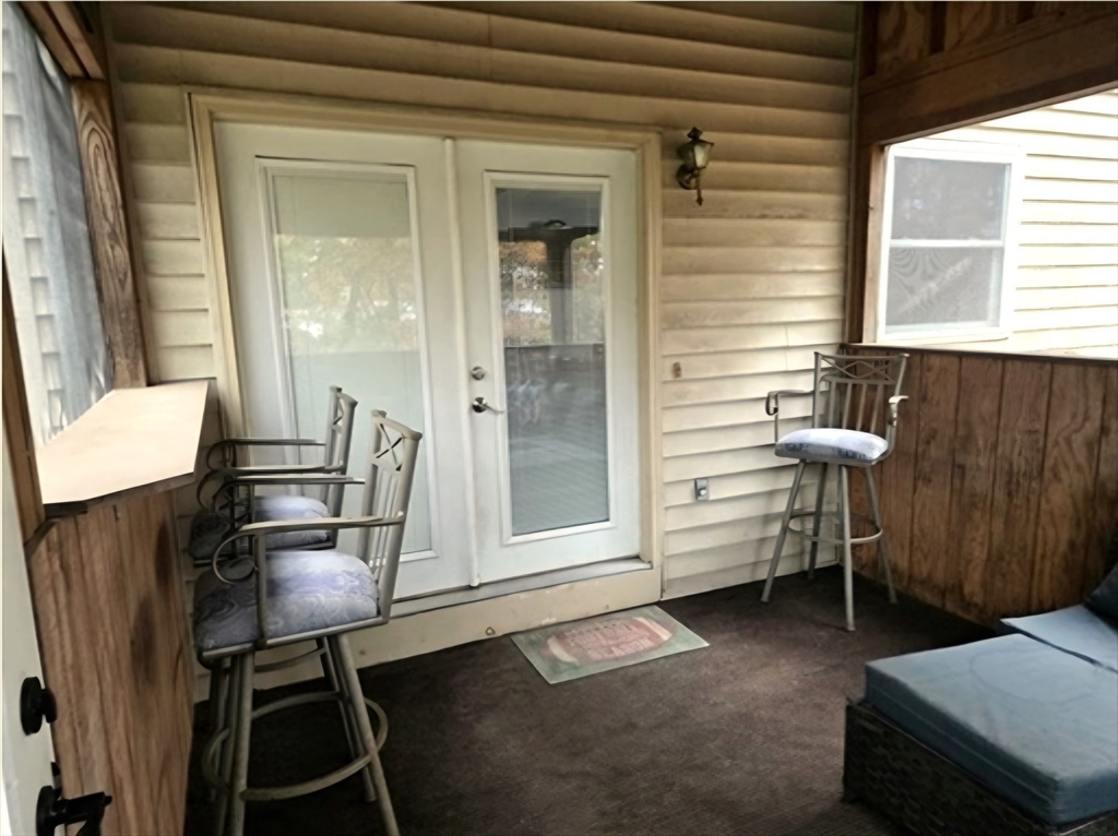 43 Emily Jeffers Road, Unit 43 Randolph, MA 02368 - Photo 8 of 31 a living room with furniture and a window