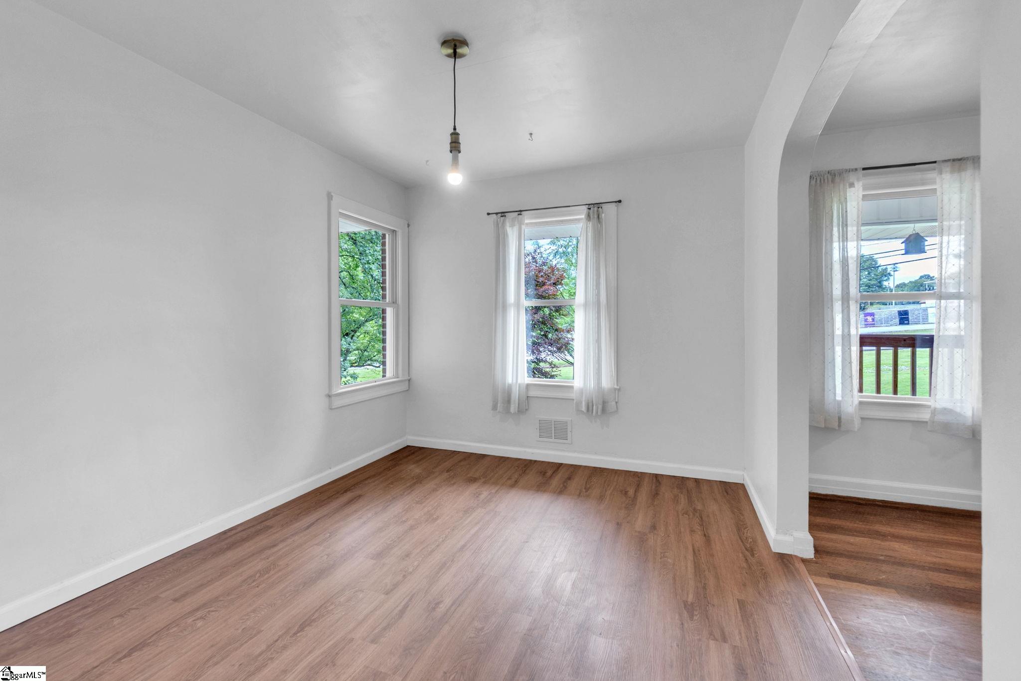 509 West Main Street Liberty, SC 29657 - Photo 9 of 31
