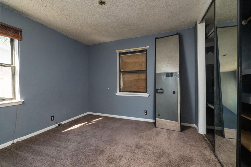 3264 Hillglenn Road Dallas, TX 75228 - Photo 9 of 17 Gallery Image 9