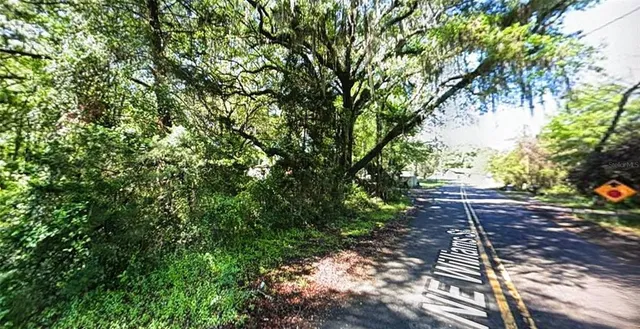 a view of an outdoor space with sitting area
