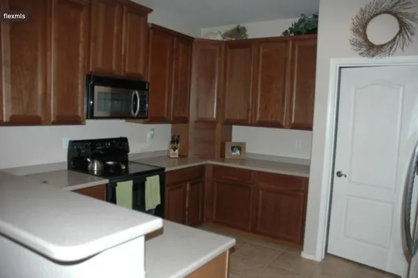$2,200 | 1928 East Hawken Place, Chandler, AZ 85286