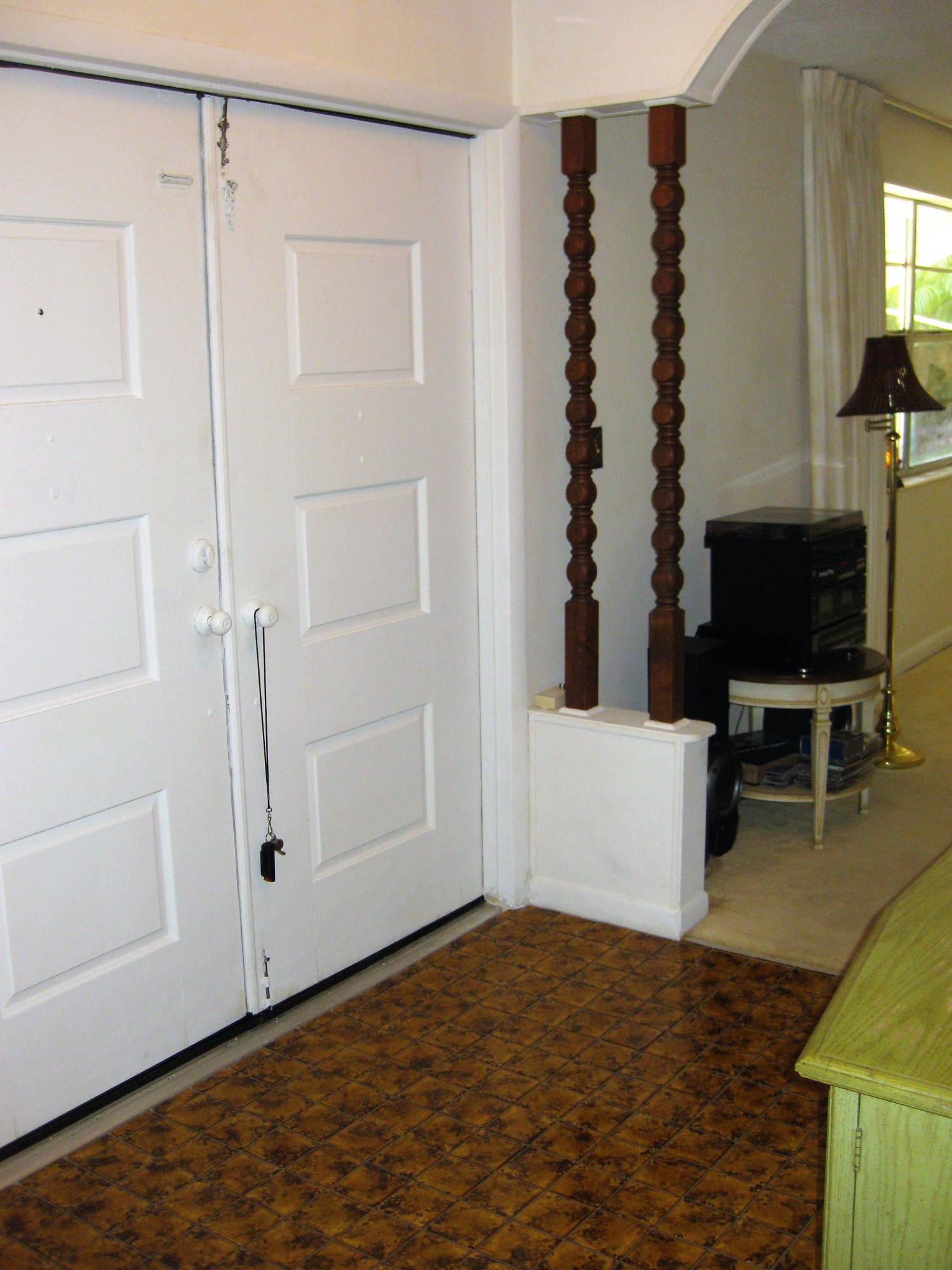 15 Windsor Road West Jupiter, FL 33469 - Photo 4 of 28 IMG_2105