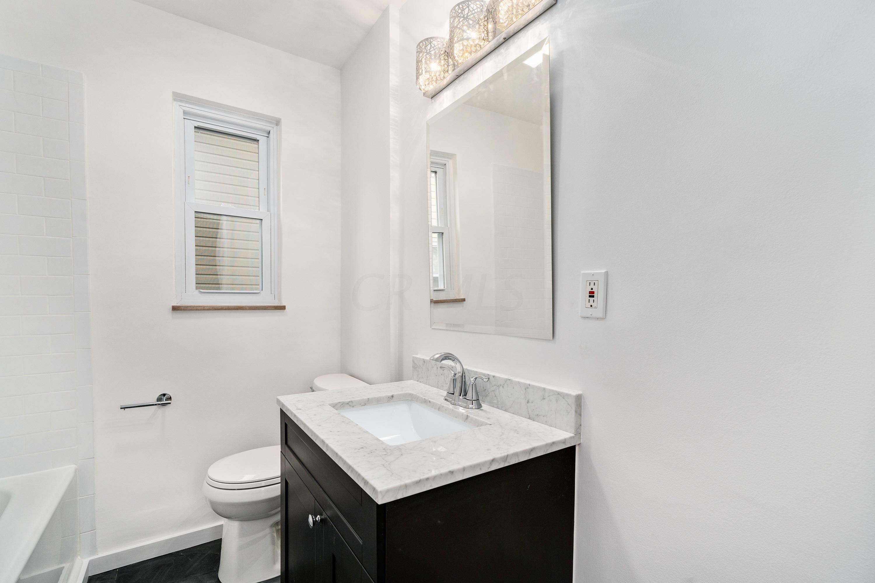 856 Palmer Road Columbus, OH 43212 - Photo 12 of 32 Gallery Image 12