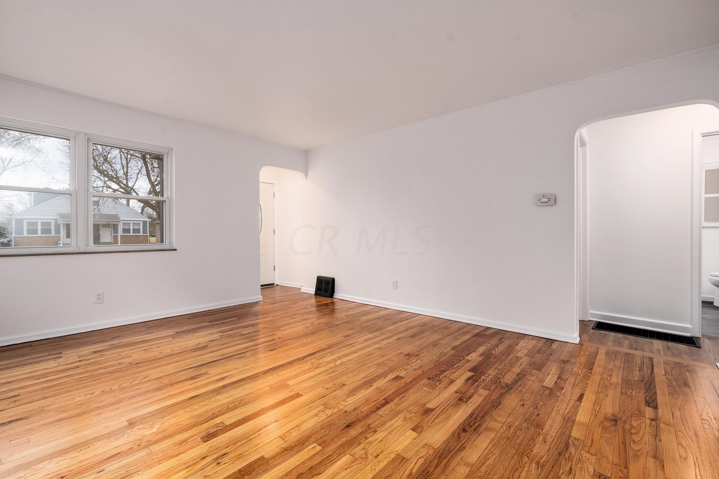 856 Palmer Road Columbus, OH 43212 - Photo 5 of 32 Gallery Image 5