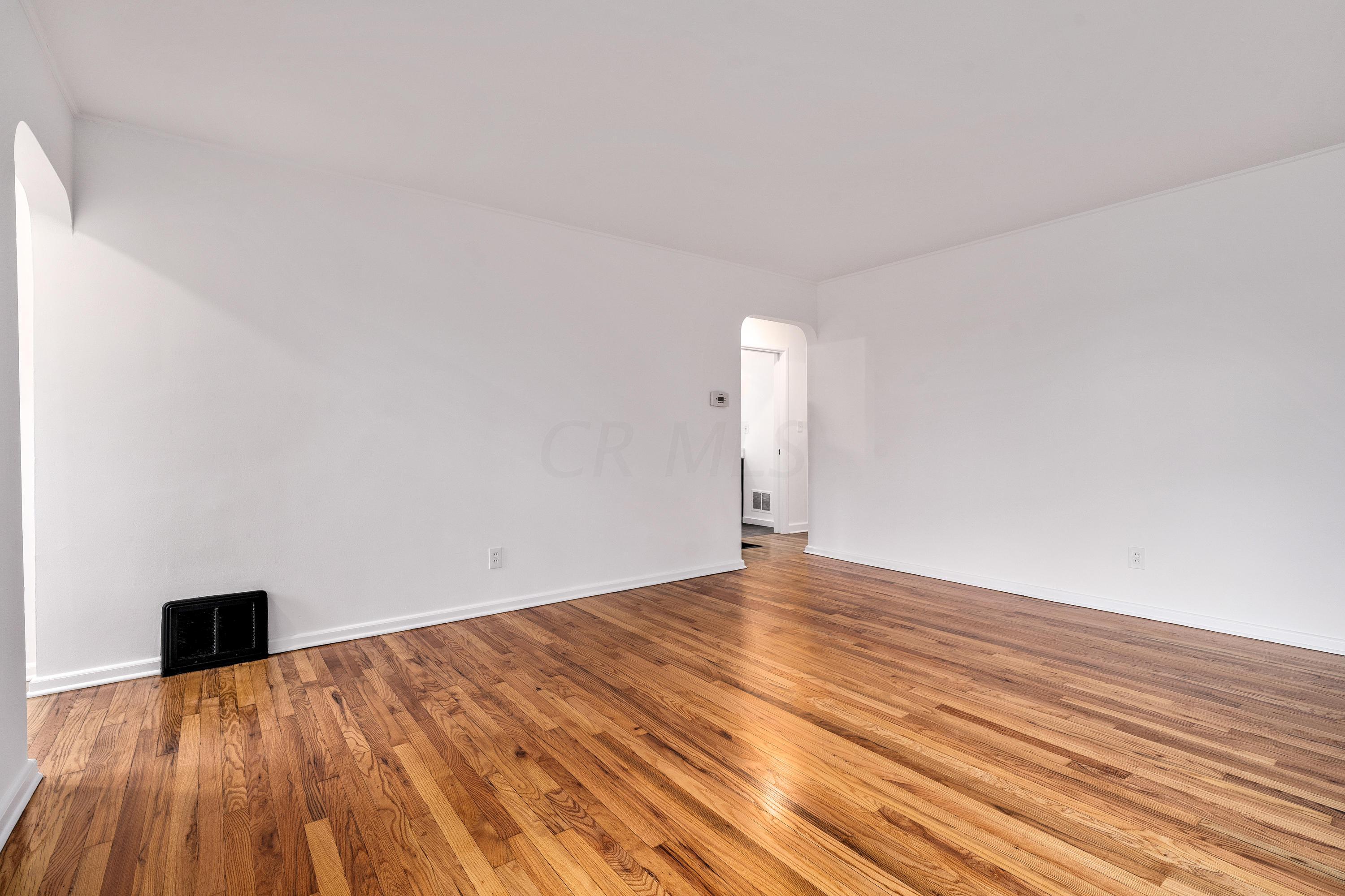 856 Palmer Road Columbus, OH 43212 - Photo 6 of 32 Gallery Image 6