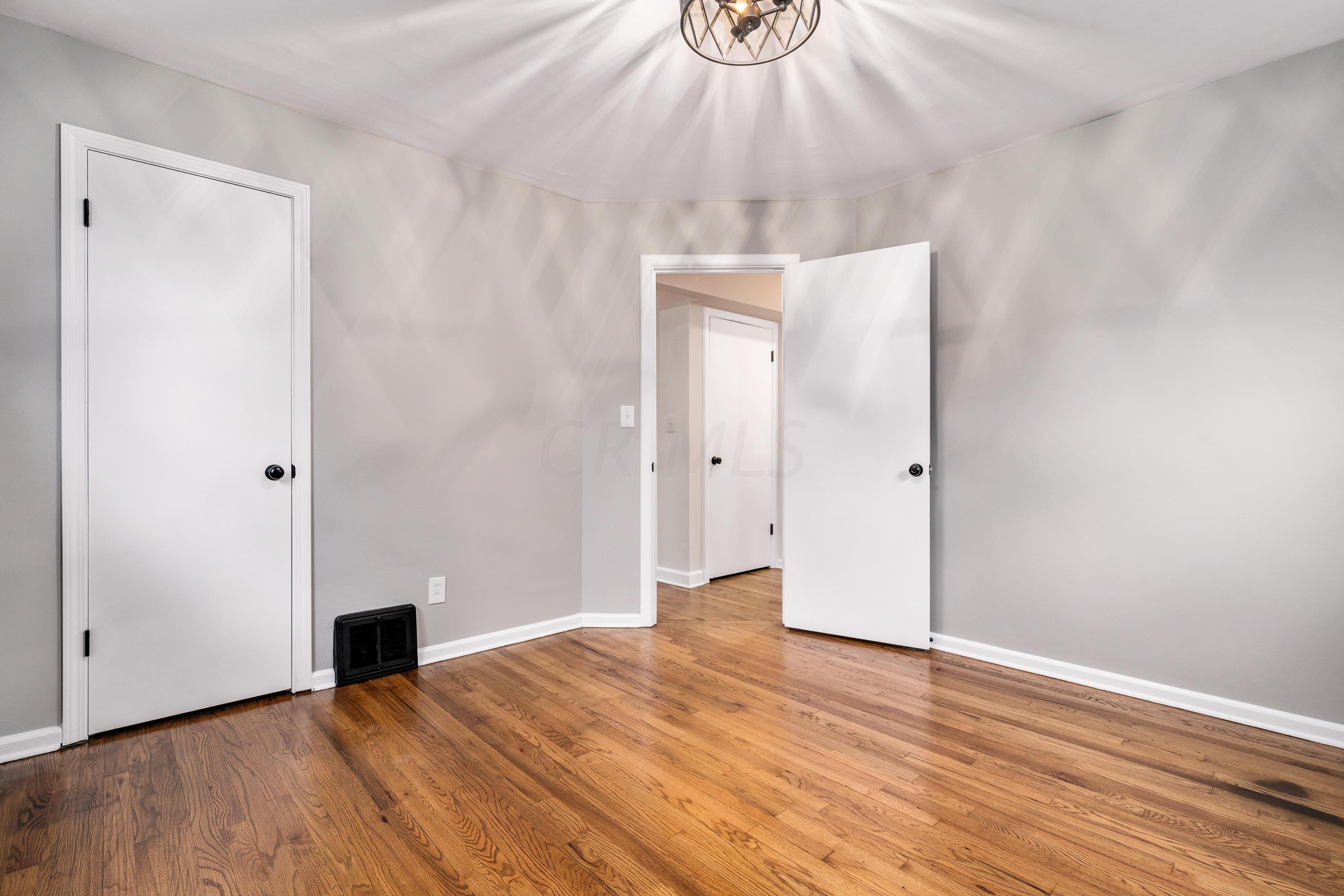 856 Palmer Road Columbus, OH 43212 - Photo 10 of 32 Gallery Image 10